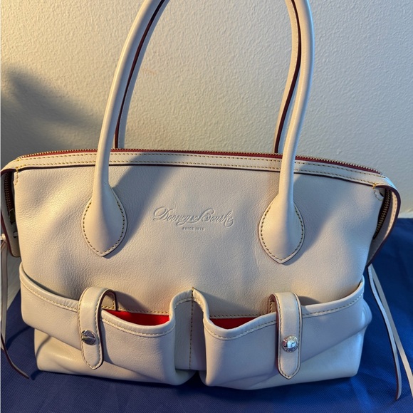 Dooney & Bourke Cream leather Shoulder Bag with Red interior - Picture 10 of 16
